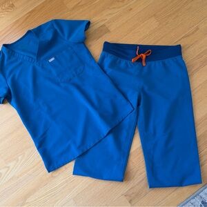 FIGS XS set in Retired blue color